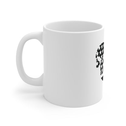 Black Minimalist Skull Flag Coffee Mug – Geometric USA Skull Mug – Stealth Patriotic Icon Cup – Modern Americana Gift Mug 11oz