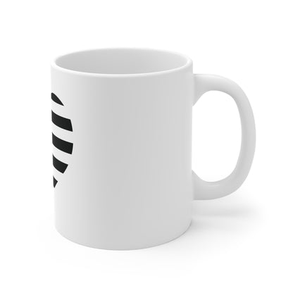 Black Minimalist Skull Flag Coffee Mug – Geometric USA Skull Mug – Stealth Patriotic Icon Cup – Modern Americana Gift Mug 11oz