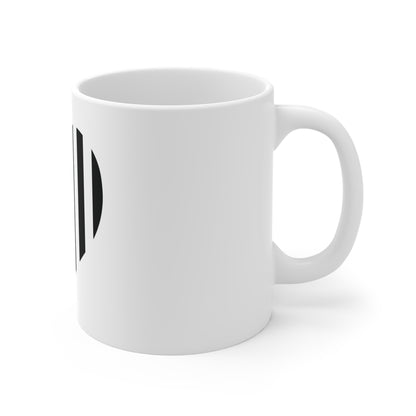 Black Minimalist Skull American Flag Coffee Mug – Stealth USA Skull Mug – Modern Patriotic Icon Cup – Tactical Americana Gift Mug 11oz