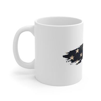 Distressed USA Flag Brush Stroke Mug – Vintage American Flag Coffee Cup – Soft Worn Patriotic Design Mug 11oz