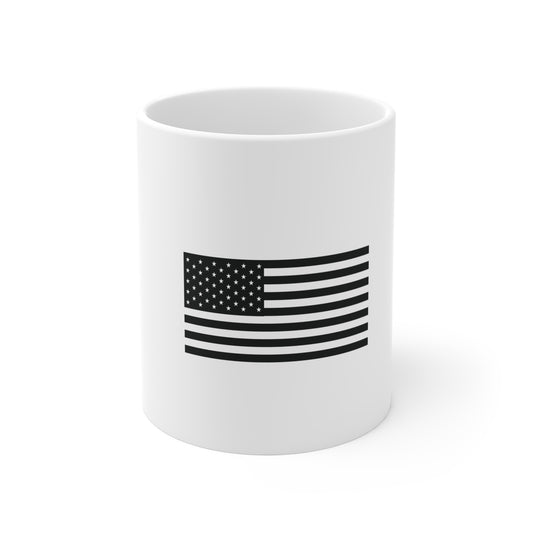 Black and White American Flag Coffee Mug – Minimalist USA Flag Mug – Monochrome Patriotic Design Cup – Modern Freedom Gift Mug Mug 11oz