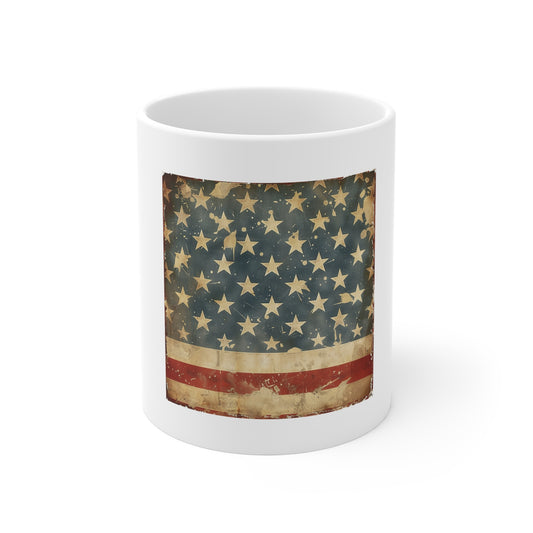 Vintage American Flag Coffee Mug – Stars & Stripes Patriotic USA Mug – Distressed Heritage 11oz Ceramic Cup – Classic Americana Gift