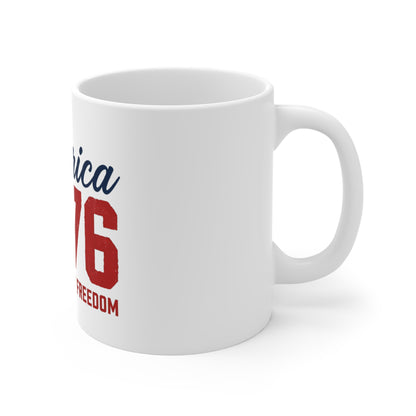 America 1776 Coffee Mug – 250 Years of Freedom Patriotic Mug – Vintage Distressed USA Independence Cup – Bold Americana Gift Mug 11oz