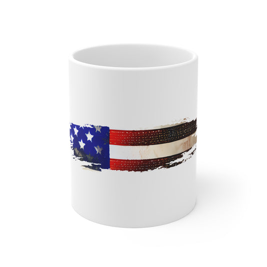 Vintage Distressed USA Flag Brush Stroke Mug – Rustic American Flag Coffee Cup – Weathered Patriotic Design Mug 11oz