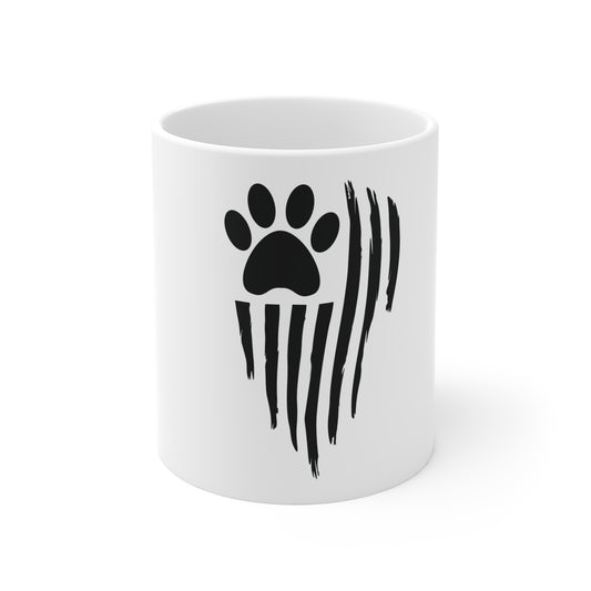 Distressed American Flag Paw Print Coffee Mug – Grunge USA Dog Lover Mug – Patriotic Pet Paw Cup – Rustic Animal Lover Gift Mug 11oz