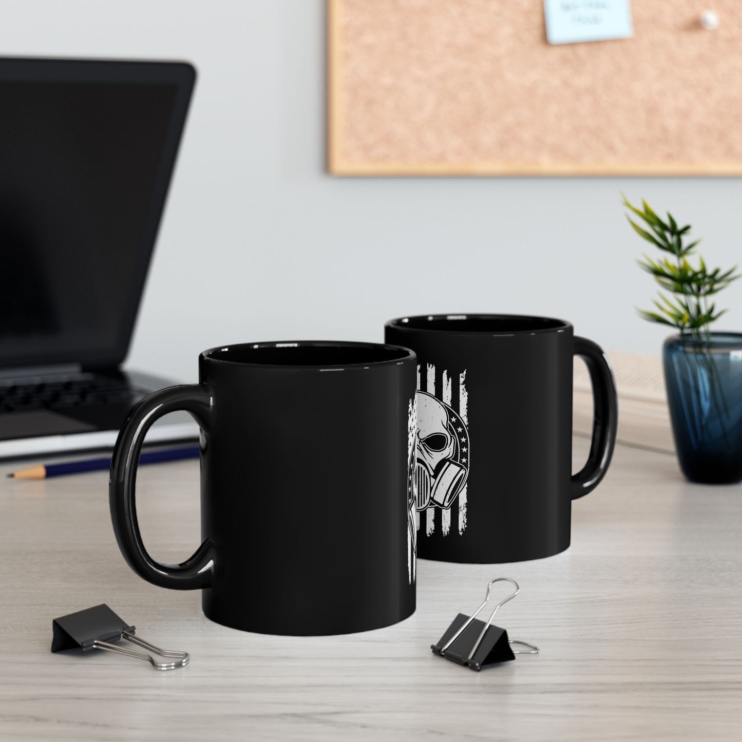 Gas Mask Skull Flag Mug – Tactical Skull Coffee Cup – Black & White American Flag Survival Design Black Mug (11oz, 15oz)